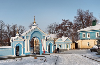 Святые ворота Задонского Рождество-Богородицкого монастыря