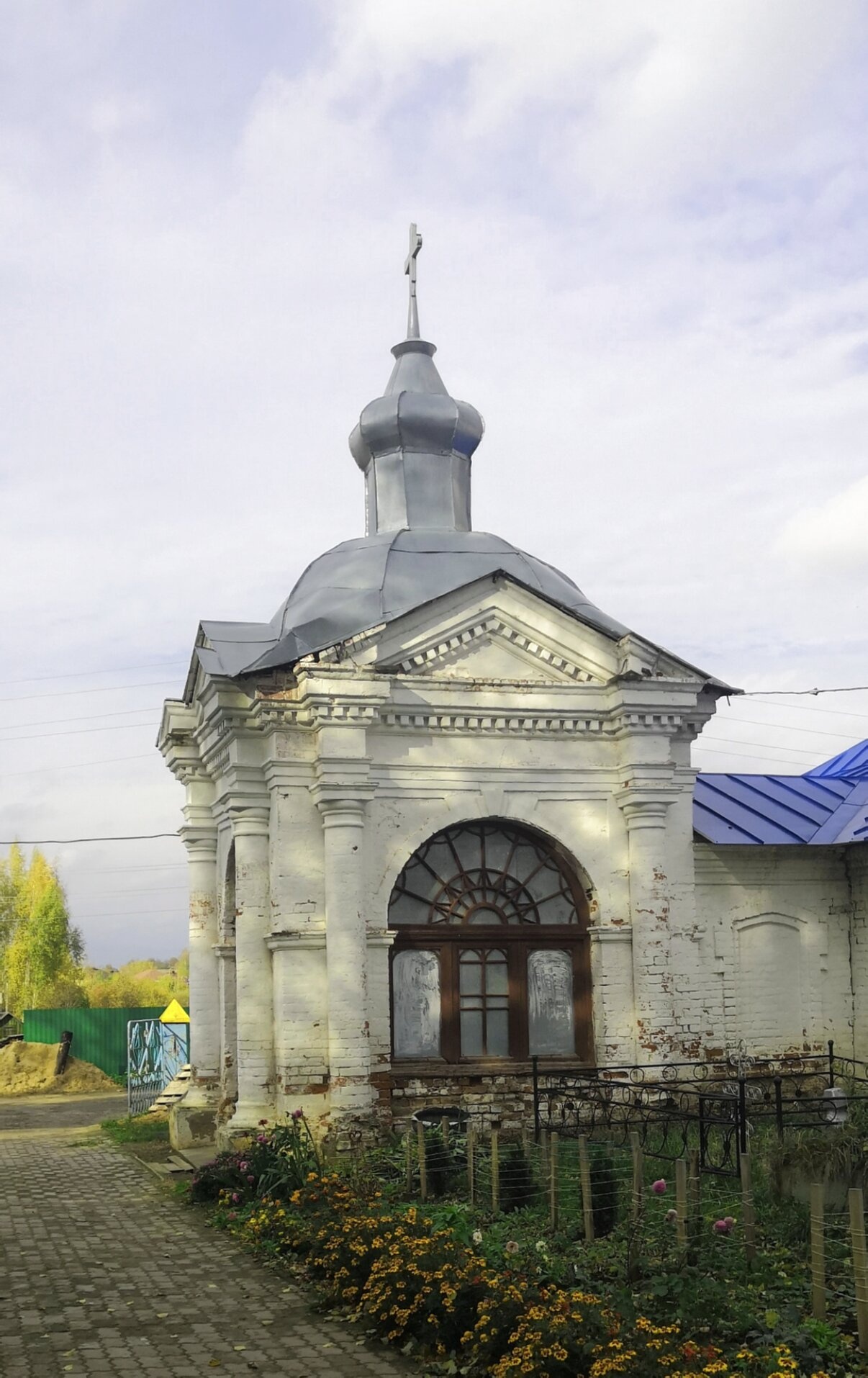 Церковь Смоленской иконы Божией Матери в селе Гзино