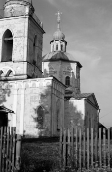 Храм Успения Пресвятой Богородицы в селе Берново