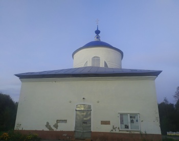 Церковь Рождества Пресвятой Богородицы в селе Махра