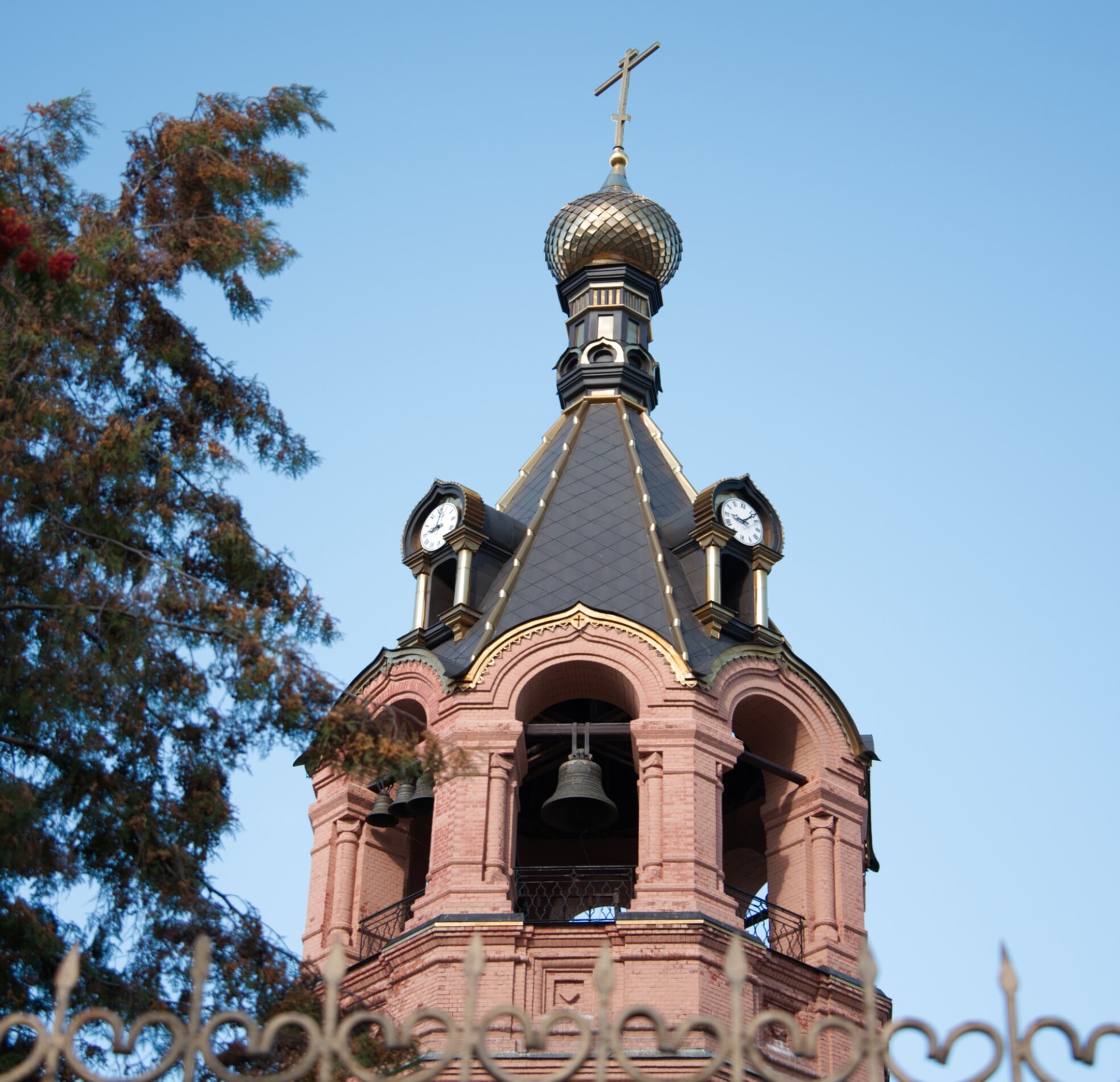 Колокольня Троицкой церкви в Раменском