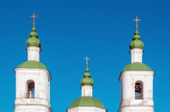 Храм Воскресения Христова в селе Молоди