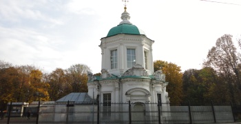 Храм Иконы Божией Матери «Знамение» в Перово