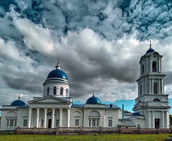 Церковь Троицы Живоначальной в Красном Бору