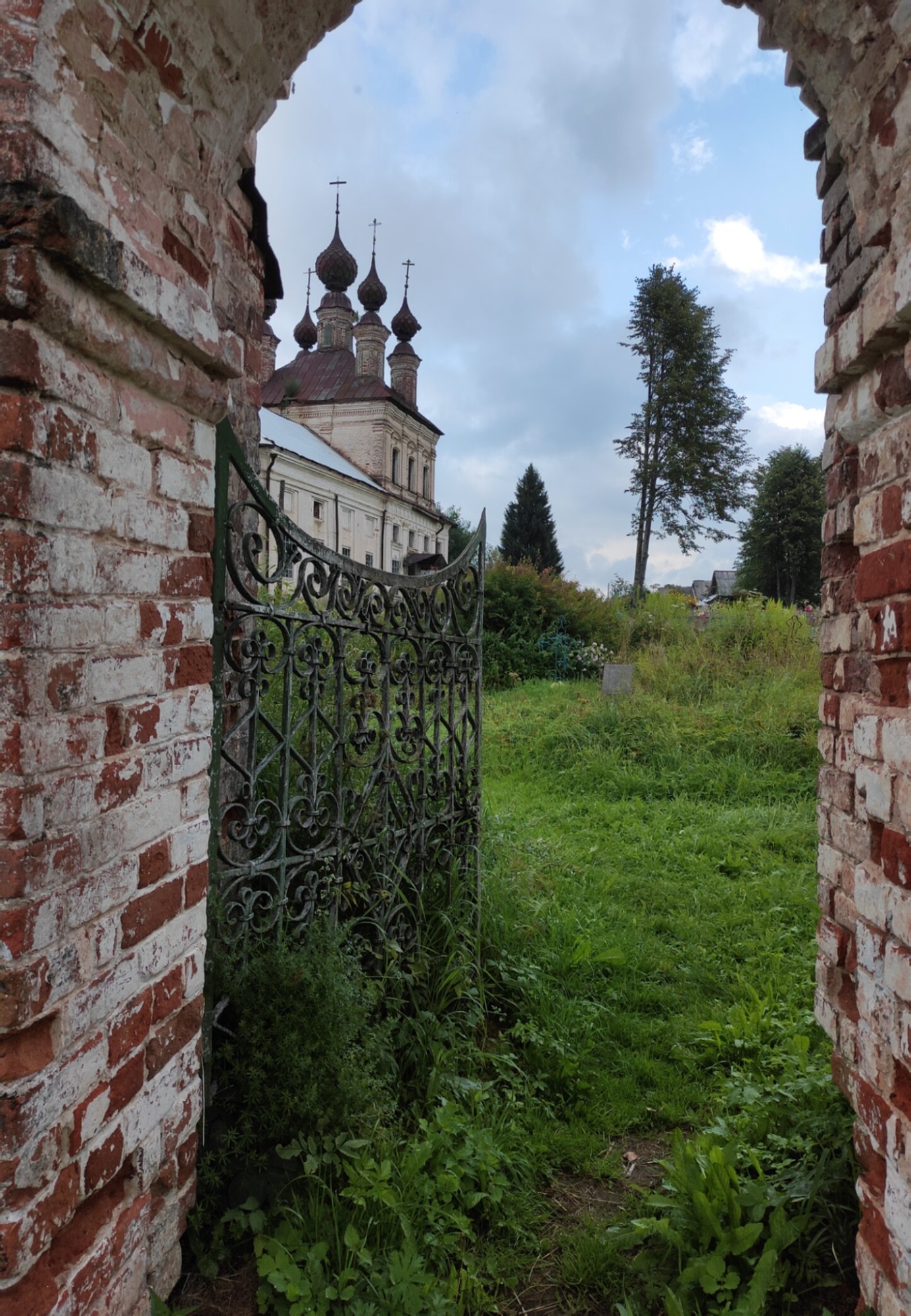 Церковь Успения Пресвятой Богородицы в селе Романово