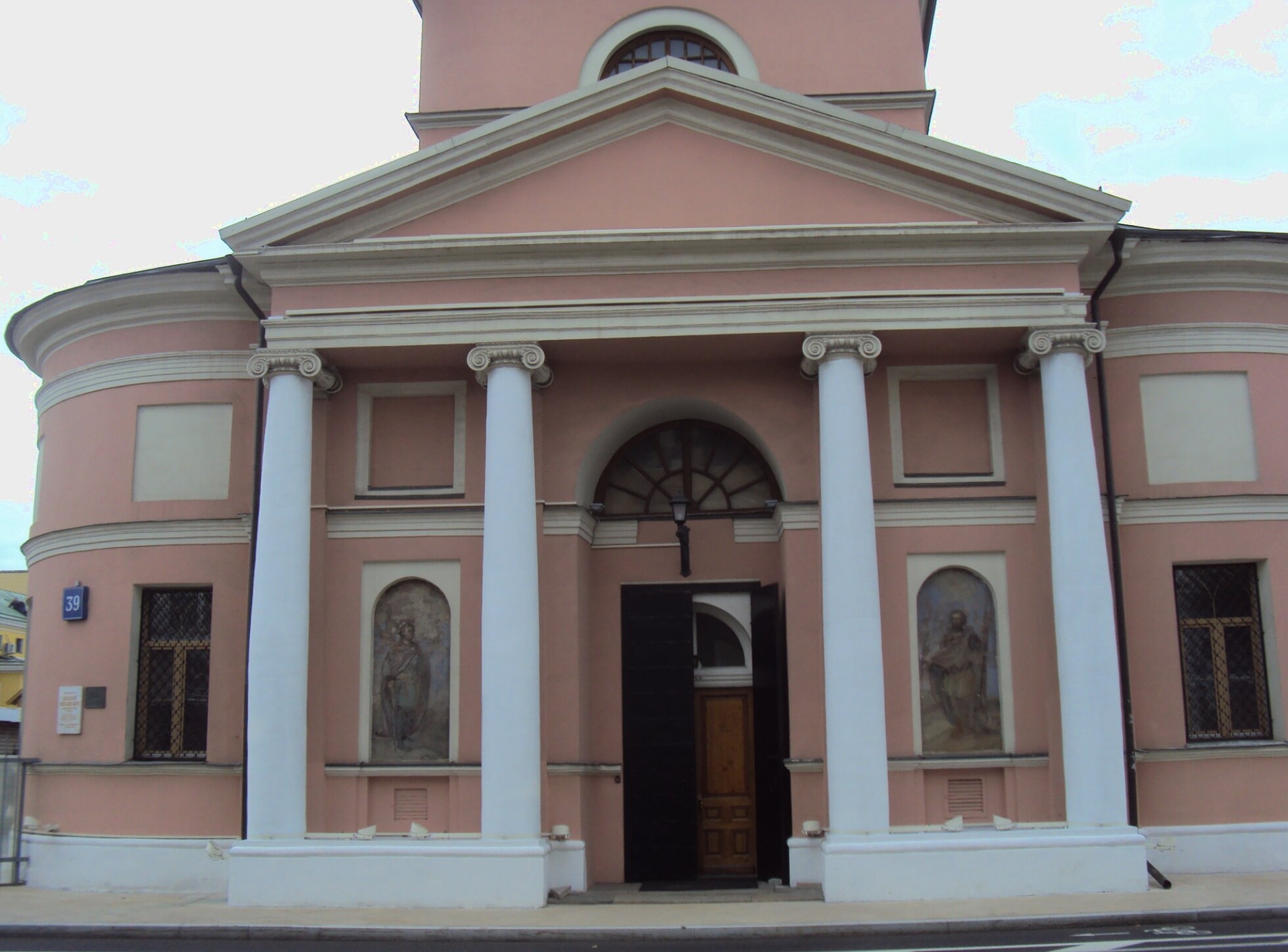 Храм Иверской иконы Божией Матери на Всполье в Москве