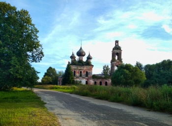 Никольская церковь в деревне Бардаково (Никольское)