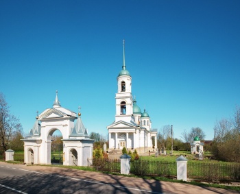 Храм Рождества Христова в селе Надкопанье