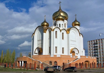 Кафедральный собор в честь Казанской иконы Божией Матери в Альметьевске