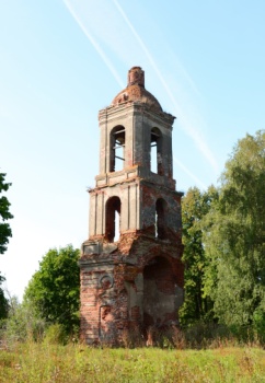 Колокольня Церкви Казанской иконы Божией Матери в селе Растовцы