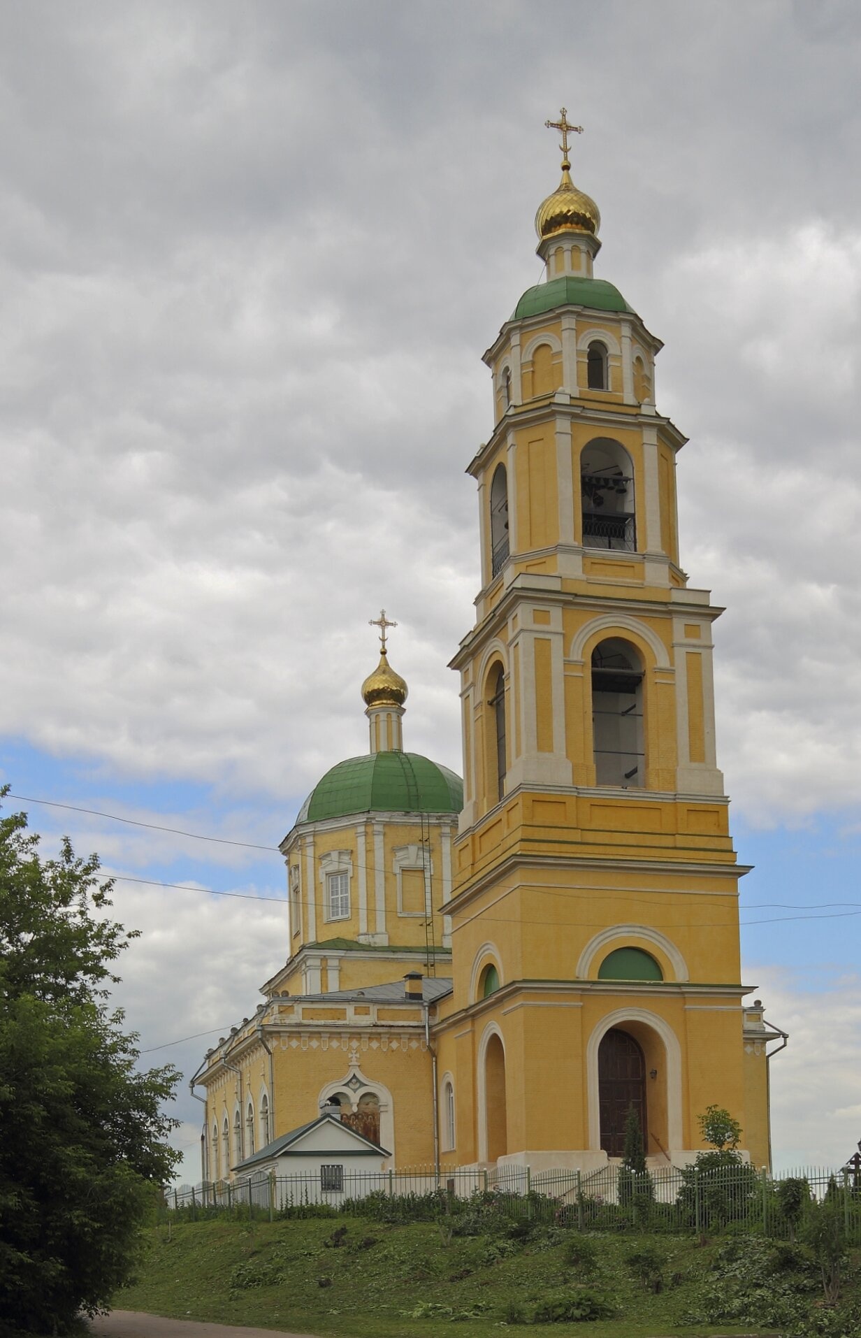 Храм Святителя Николая Чудотворца в селе Домодедово