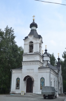 Храм во имя Всех Святых на Михайловском кладбище в Екатеринбурге