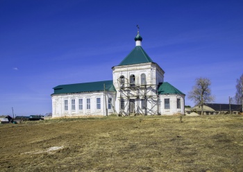 Никольская церковь в селе Воя: история и восстановление