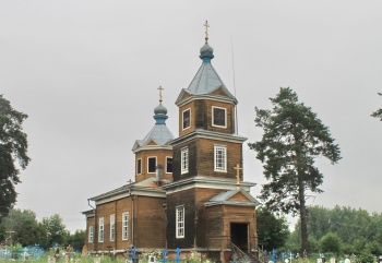 Спасо-Преображенская церковь в деревне Сухаренки