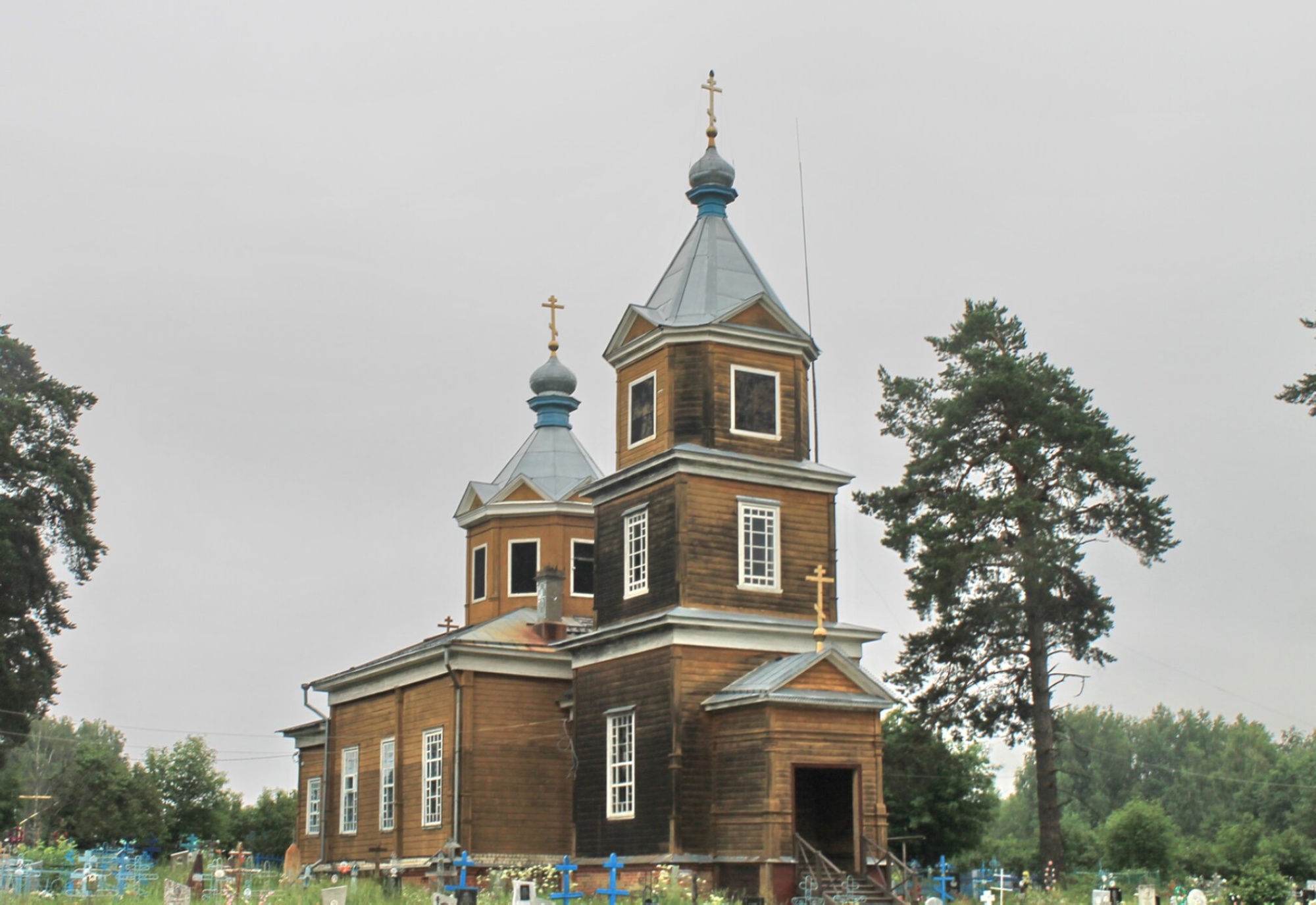 Спасо-Преображенская церковь в деревне Сухаренки