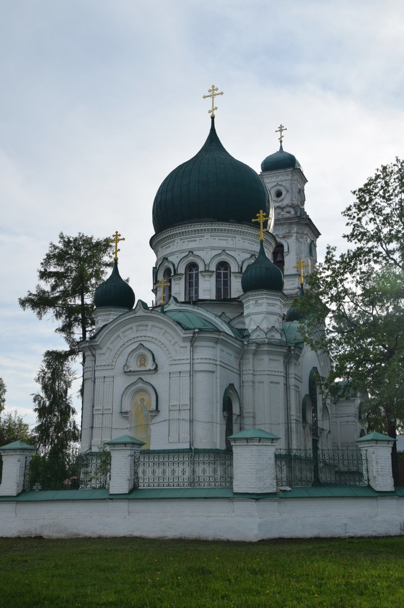 Храм Архангела Михаила в Кушве - Православная святыня Урала
