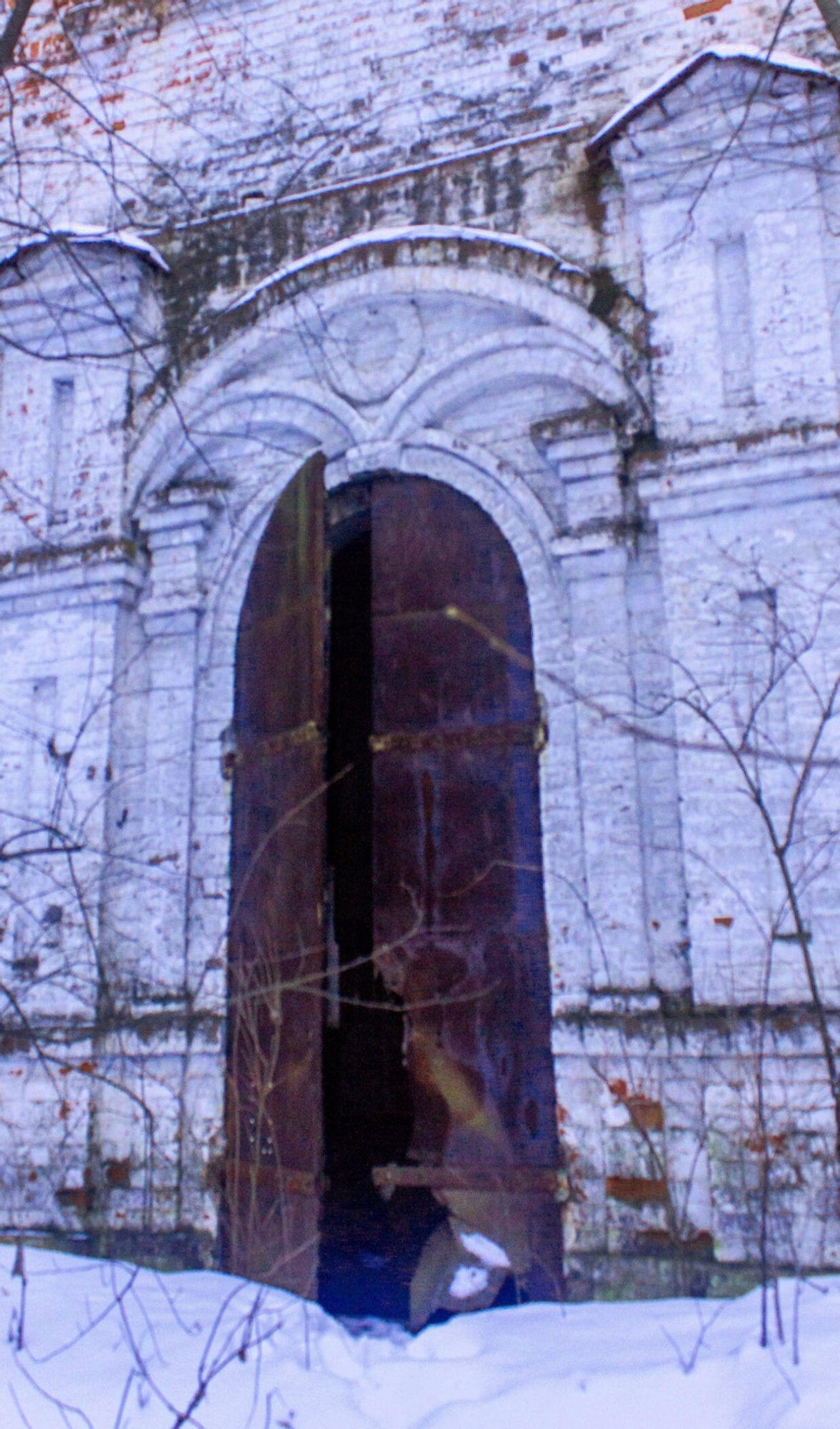 Спасо-Преображенская церковь в Сухаренках - архитектура заброшенного храма