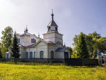 Крестовоздвиженская церковь в селе Потняк
