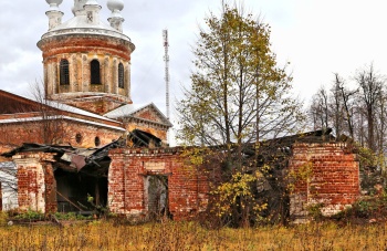 Владимирская зимняя церковь в селе Введенье