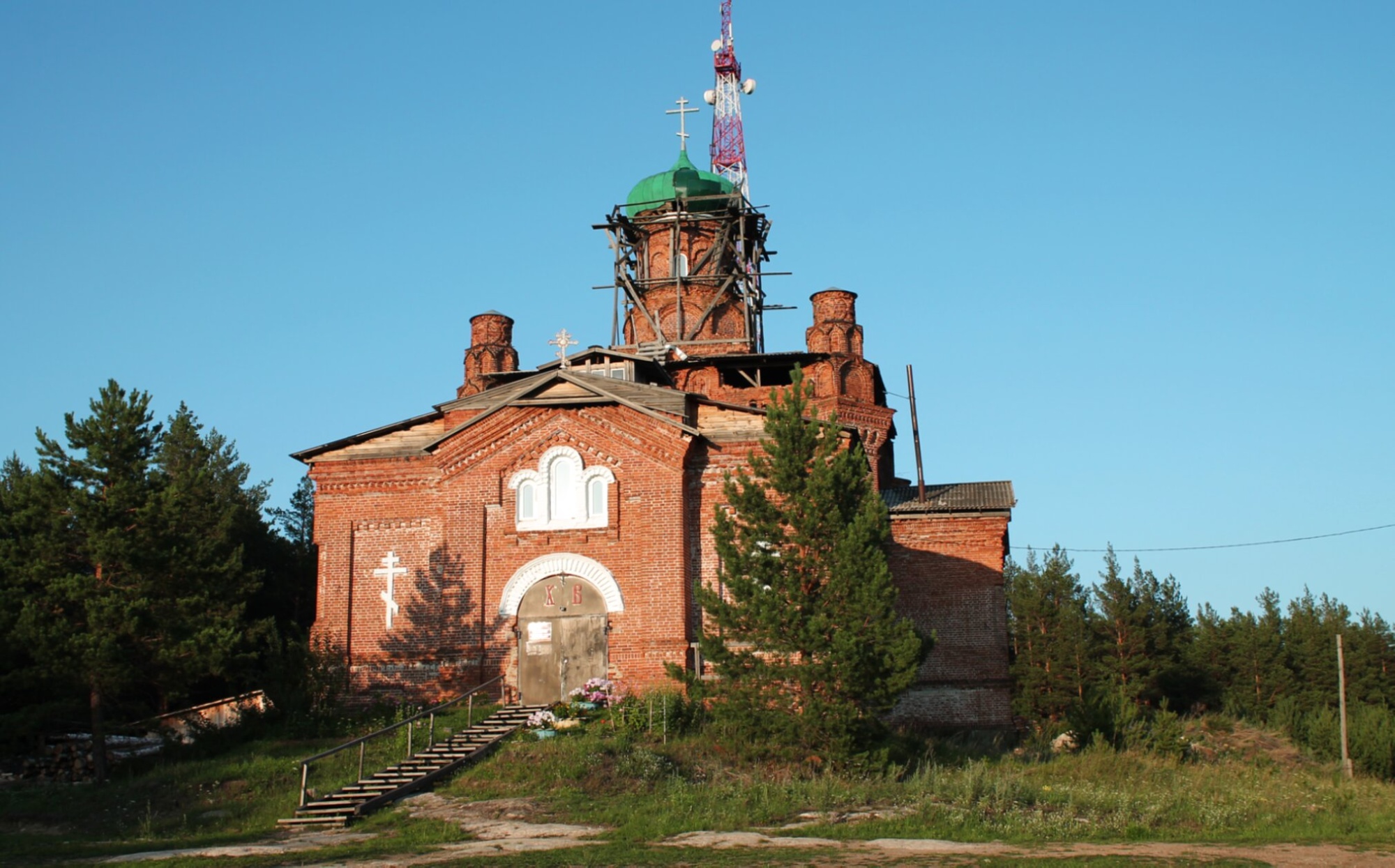 Церковь Рождества Пресвятой Богородицы в селе Краснополье