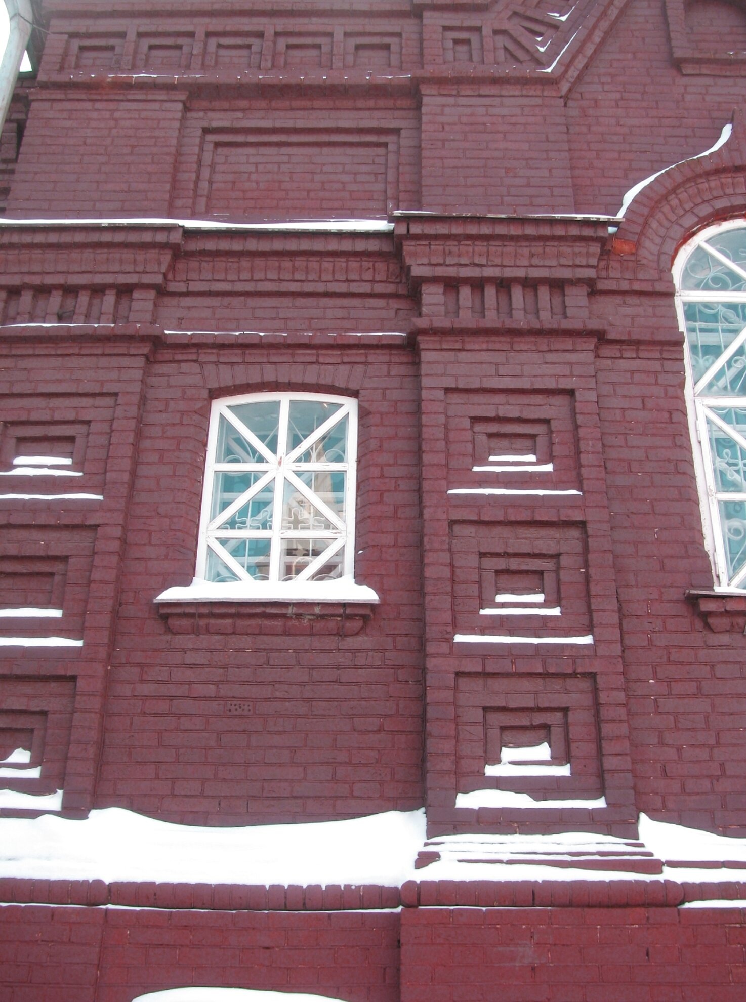 Спасо-Преображенская церковь в Воткинске: история и архитектура на фото