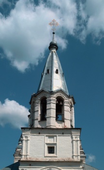 Колокольня Храма Преображения Господня в селе Спас-Загорье