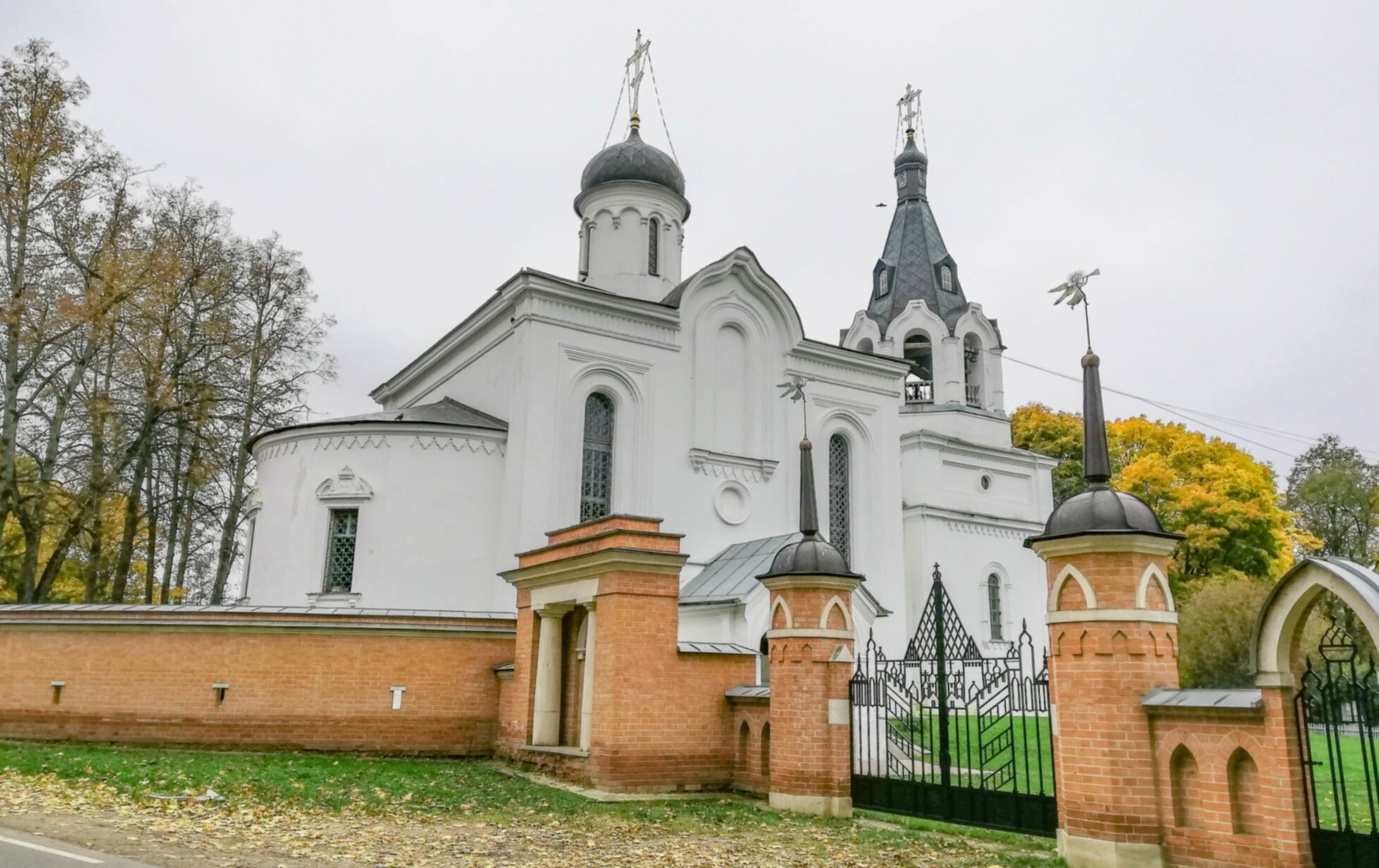 Храм Спаса Нерукотворного Образа в деревне Прохорово