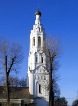 Колокольня Храма Благовещения Пресвятой Богородицы в селе Липицы