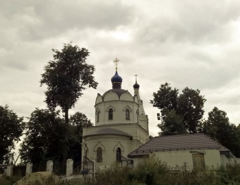 Храм святых бессребреников Космы и Дамиана в селе Меткино