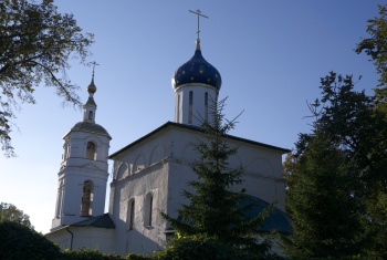 Успенский храм в посёлке Малино