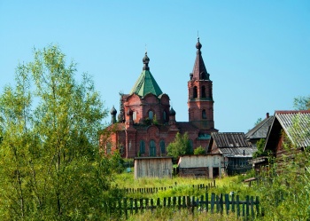 Храм Введения во храм Пресвятой Богородицы в селе Камгорт