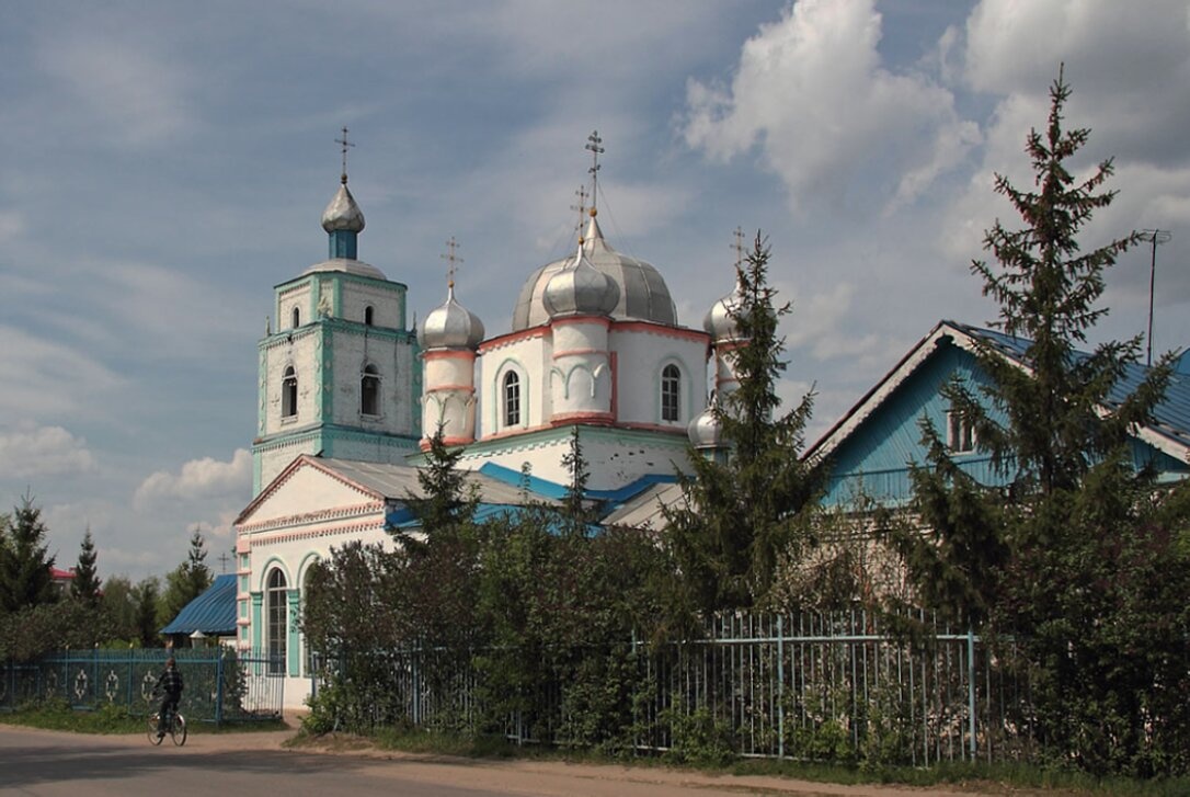 Свято-Троицкий собор в городе Барыш - фотография храма