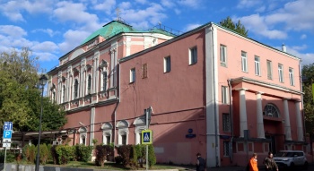 Храм Воскресения Словущего в Барашах: история и архитектура