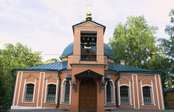 Храм Троицы Живоначальной в Воронцове