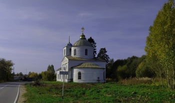 Троице-Георгиевская церковь в Озерёво - памятник деревянного зодчества