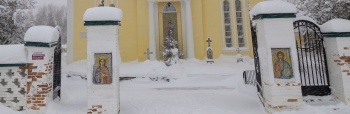 Церковь Рождества Богородицы в зимнем убранстве