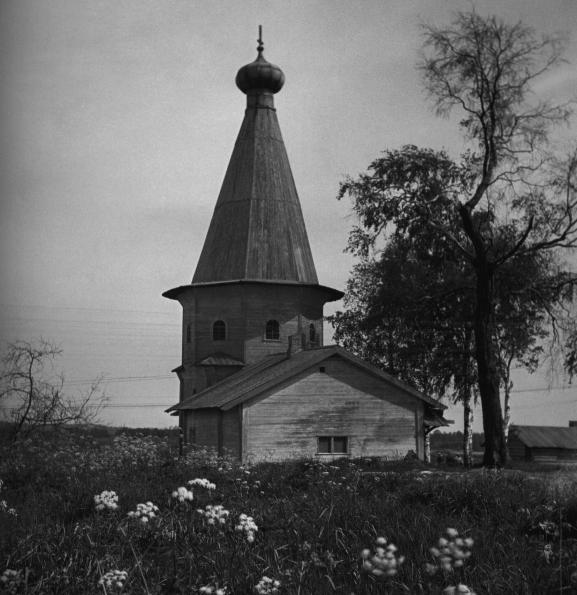 Церковь Александра Свирского в Космозере - деревянный храм-памятник