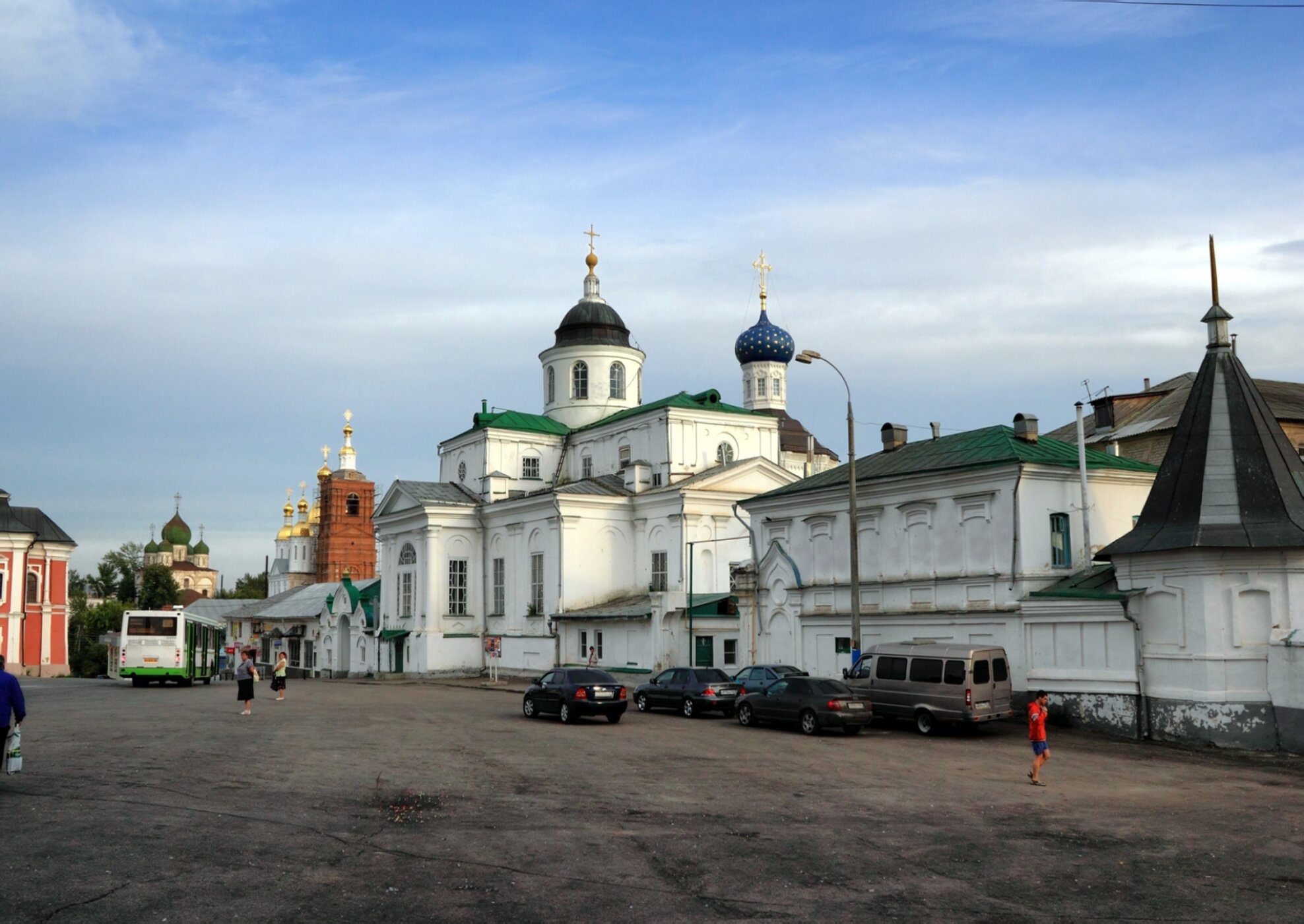 Соборная площадь и Николаевский женский монастырь в Арзамасе