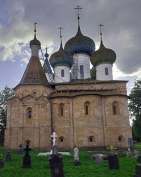 Богоявленский собор Авраамиева монастыря в Ростове Великом