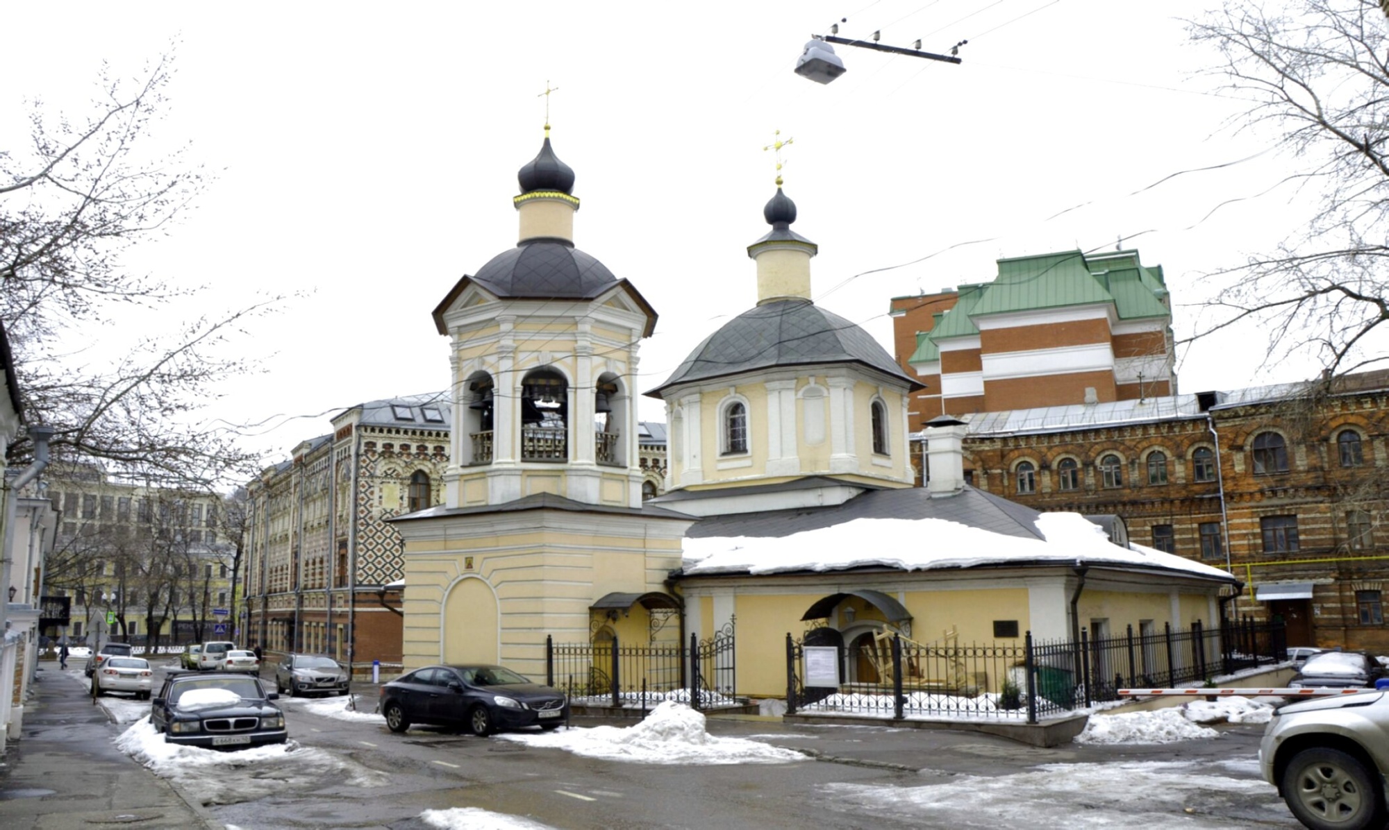 Храм Преподобного Сергия Радонежского в Крапивниках