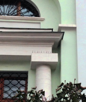 Фрагмент фасада храма Преподобного Мартина Исповедника в Москве