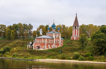Церковь Казанской иконы Божией Матери и Преображения Господня в Тутаеве