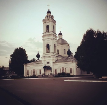 Собор святых апостолов Петра и Павла в Тарусе