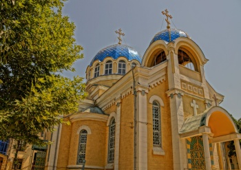 Свято-Успенский кафедральный собор в Махачкале