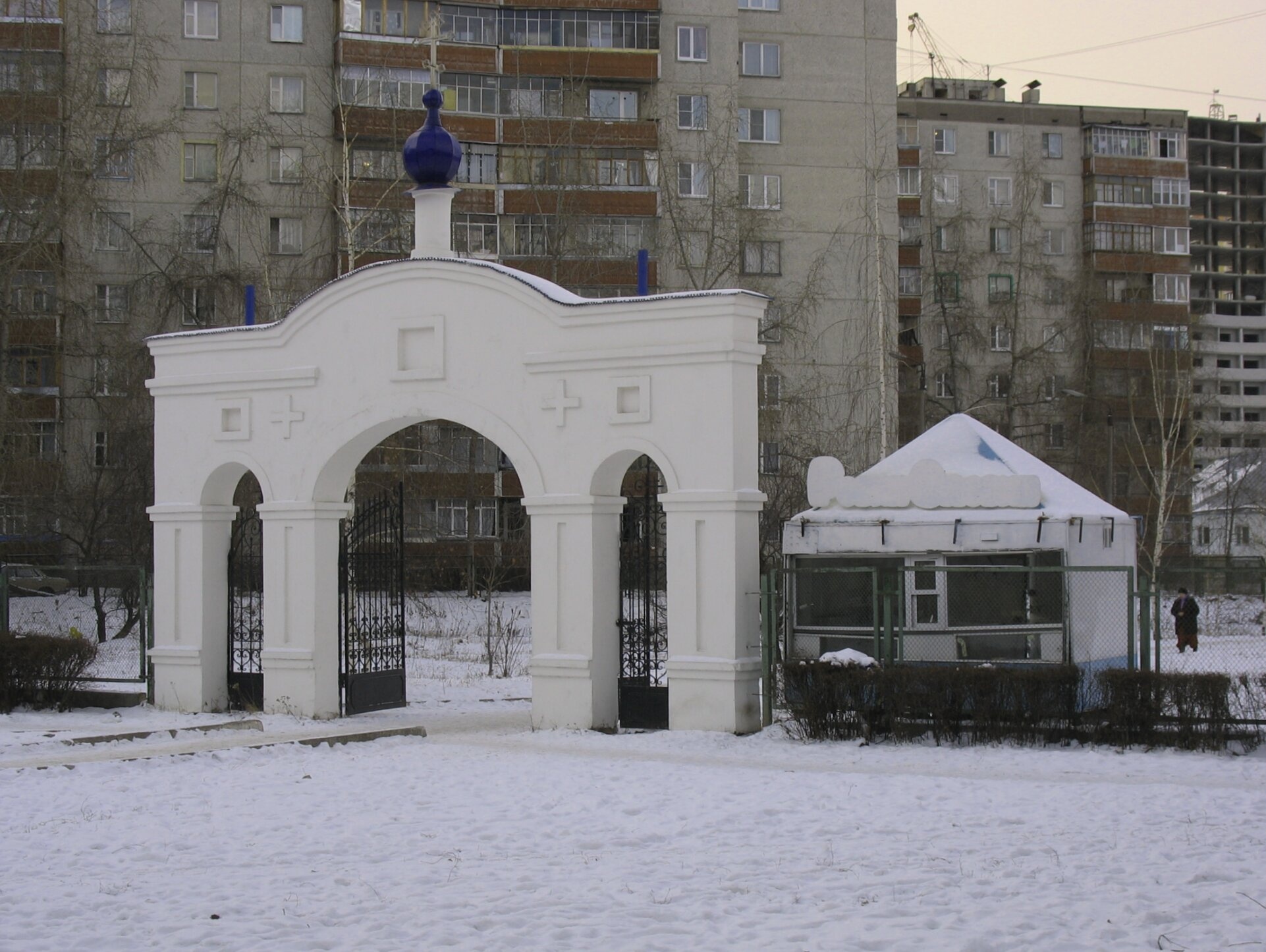 Врата Успенской Адмиралтейской церкви в Воронеже