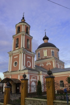 Крестовоздвиженский храм в Старом Осколе