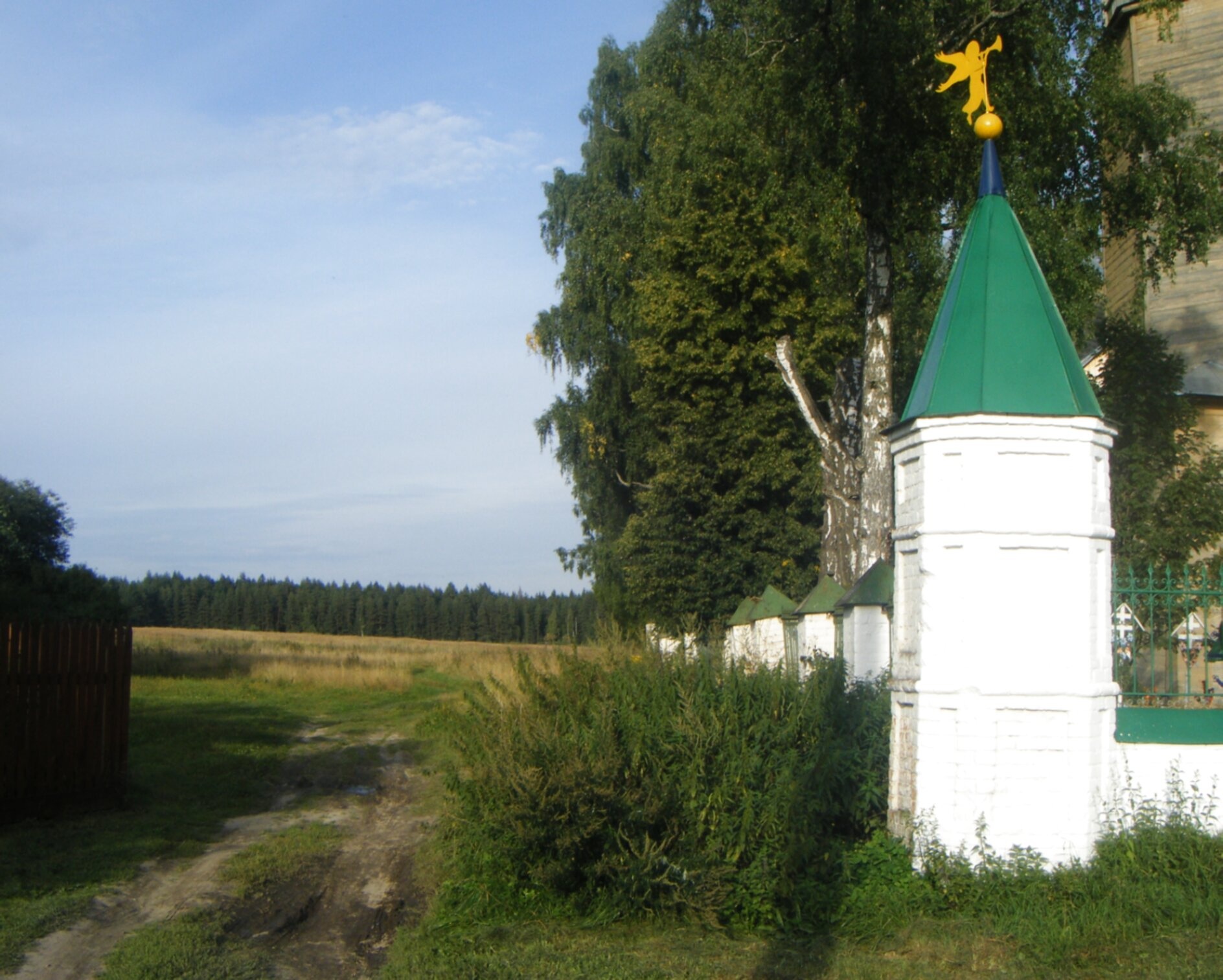 Храмовый комплекс в селе Рудне-Никитское