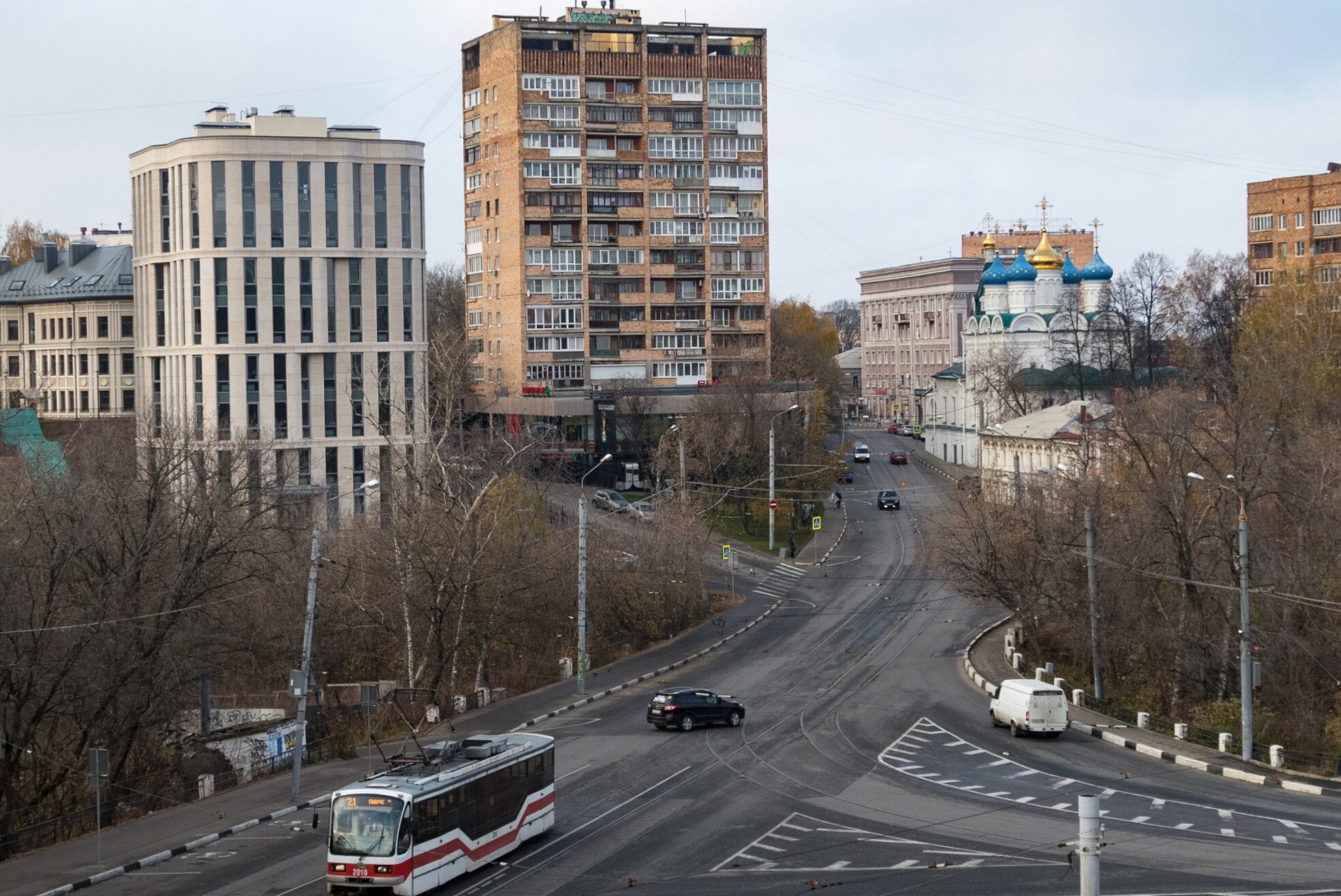 Храм Святых Жен-Мироносиц на улице Добролюбова в Нижнем Новгороде
