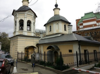 Храм Преподобного Сергия Радонежского в Крапивниках