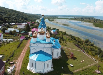 Храм Святителя Николая Чудотворца в селе Исады